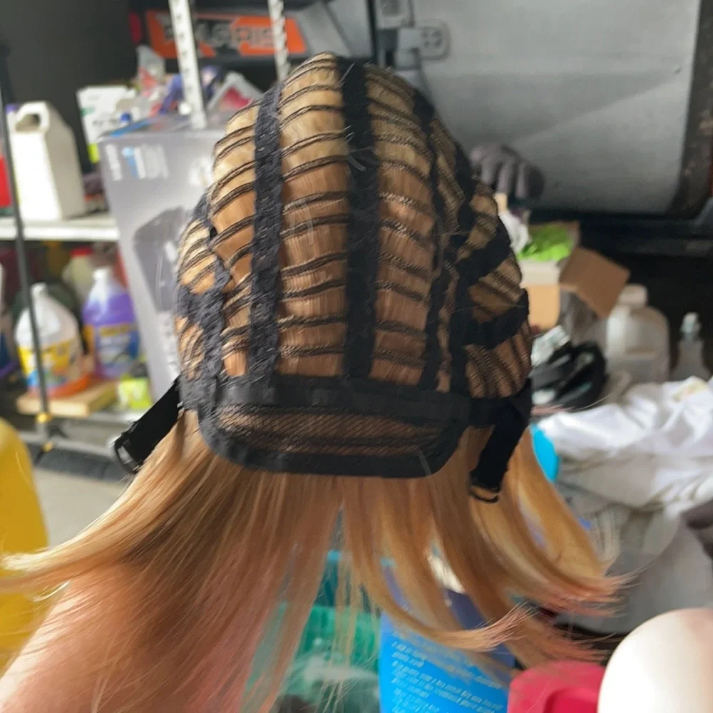 Short Layered Blonde Synthetic Wig for Women - Natural Everyday Look